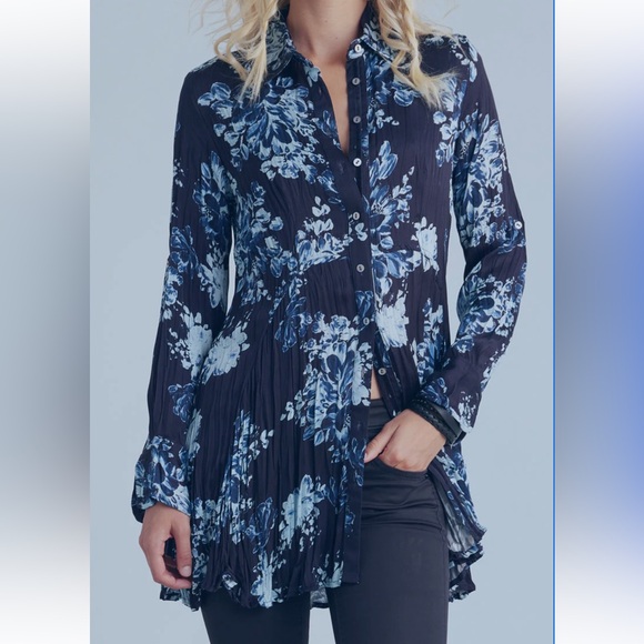 Cino Tops - Cino BLACK floral Long Sleeve Pleated Tunic Shirt in see Small